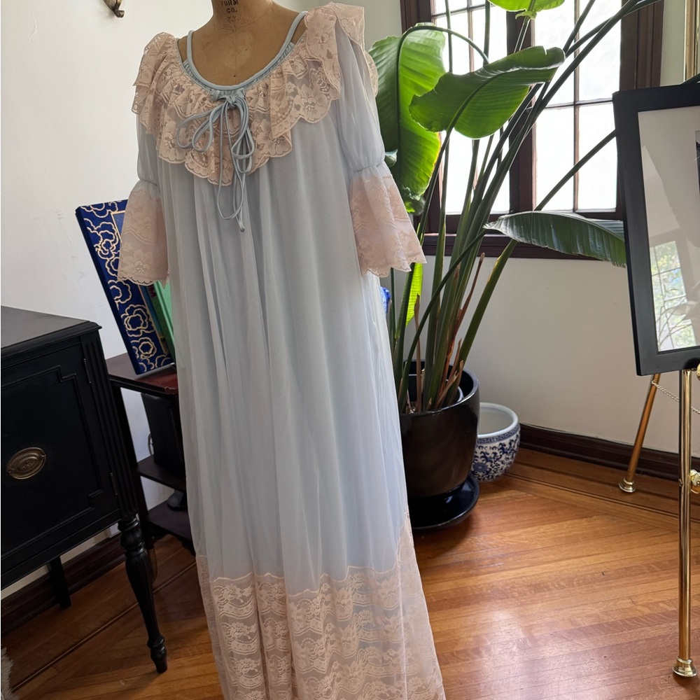 Vintage light Blue with Lace Nightgown or use coverup